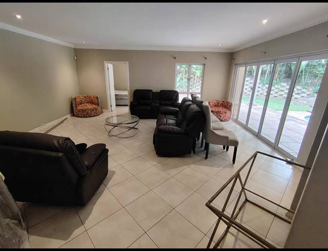 4 BEDROOM TOWNHOUSE FOR SALE IN UMHLANGA CENTRAL